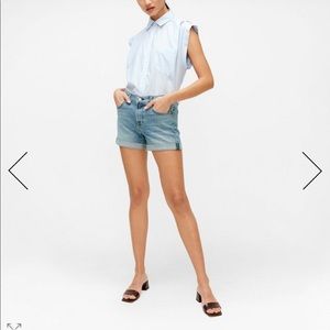 Relaxed short in rose Avenue